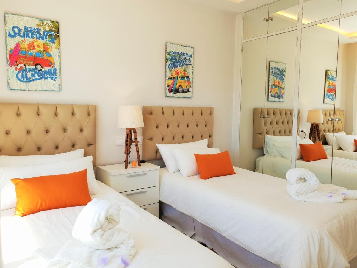 Fantastic B In Front Of The Sea & Marina Apartment Estepona